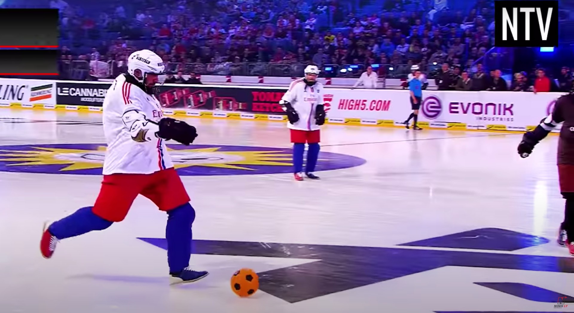 Is Ice Soccer The Secret To Attract Latinos To The Winter Olympics?
